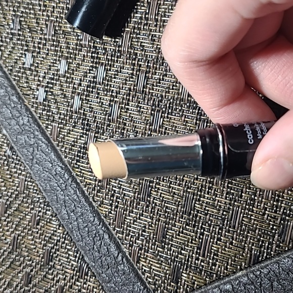 Dermablend Quick Fix Concealer Stick - Picture 4 of 6